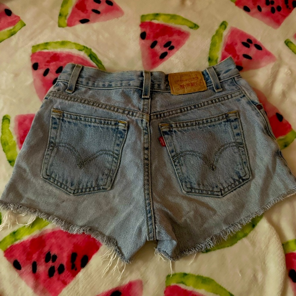 VINTAGE CUT OFF LEVIS